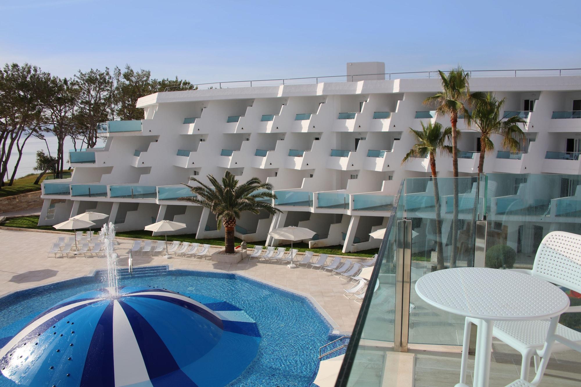Iberostar Waves Playa De Muro Playa de Muro  Bagian luar foto